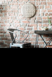 Combinar texturas y materiales en el salón industrial